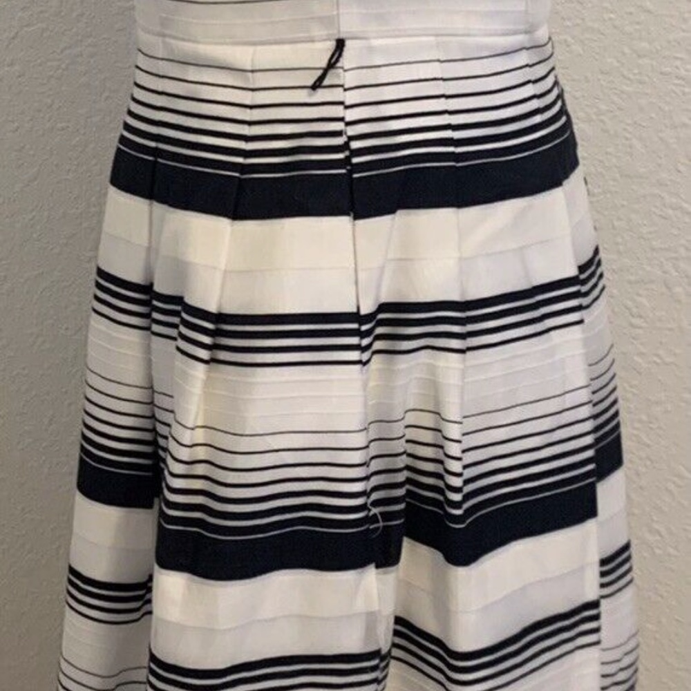 White House Black Market Striped Strapless Party Sun Dress Women's Size 2 - Picture 6 of 14
